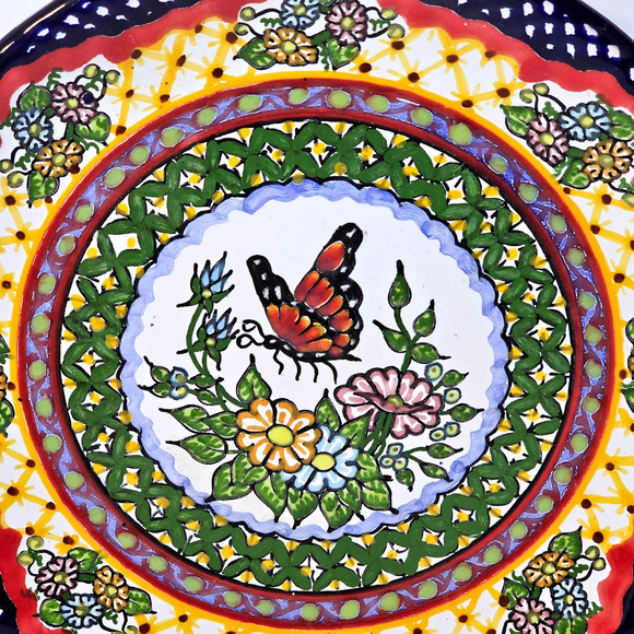 Talavera Arte Espinosa HNOS Pue Mexico Handmade Wall Plate Floral Butterfly 8.5" - Picture 4 of 6